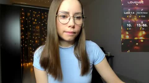 Snapshot of fun__nd__bun chatting on 10, 11, 2025 fun__nd__bun online show from 10, 11, 2025