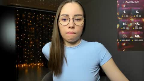 Snapshot of fun__nd__bun chatting on 17, 11, 2025 fun__nd__bun online show from 17, 11, 2025