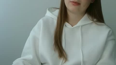 Snapshot of funemma000 chatting on 29, 11, 2025 Emma online show from 29, 11, 2025