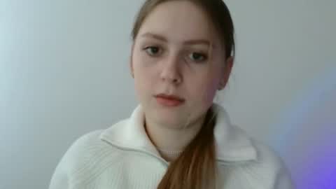 Snapshot of funemma000 chatting on 5, 12, 2025 Emma online show from 5, 12, 2025