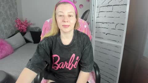 Snapshot of funny_bunny4 chatting on 20, 12, 2024 funny_bunny4 online show from 20, 12, 2024