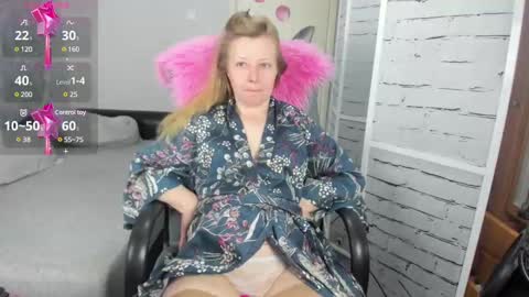 Snapshot of funny_bunny4 chatting on 22, 2, 2025 funny_bunny4 online show from 22, 2, 2025