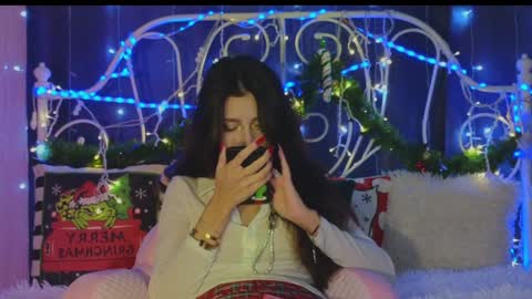 Tiffany online show from 4, 1, 2025