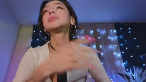 Tiffany online show from 2, 2, 2025