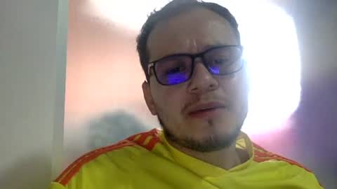 Snapshot of funnyboys18 chatting on 4, 11, 2025 Zanty online show from 4, 11, 2025