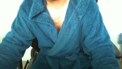 YWhiteNiceMan online show from 18, 5, 2026