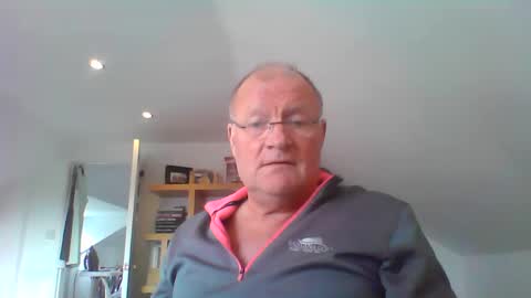 Snapshot of funtime88888 chatting on 19, 2, 2025 funtime88888 online show from 19, 2, 2025