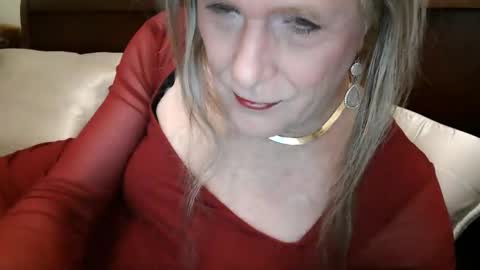 Snapshot of funtimetgirl chatting on 19, 12, 2025 Jessie Love online show from 19, 12, 2025