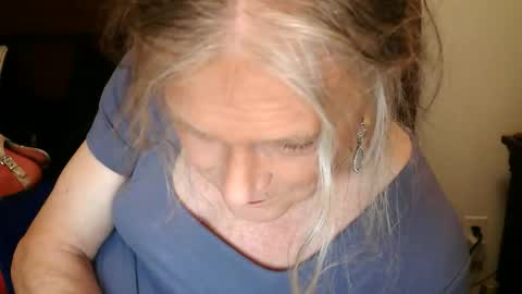 Jessie Love online show from 7, 6, 2026
