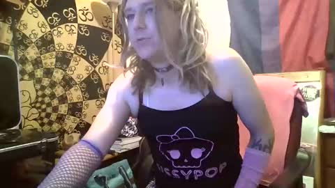Snapshot of futant chatting on 23, 5, 2026 Futah CD online show from 23, 5, 2026