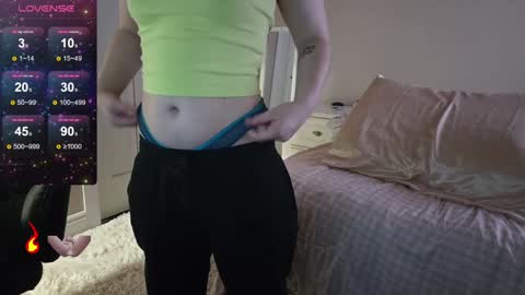 fuxkme_jen online show from 7, 1, 2025