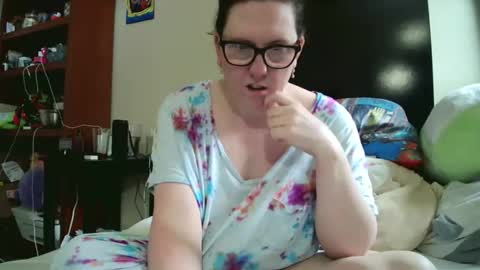 fuzzypeaches87 online show from 6, 5, 2026
