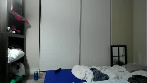 fuzzypeaches87 online show from 26, 5, 2026