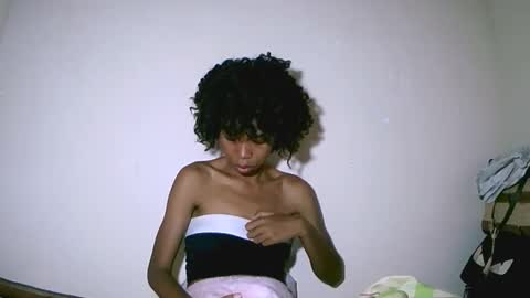 Snapshot of fyah1027 chatting on 5, 12, 2025 fyah1027 online show from 5, 12, 2025