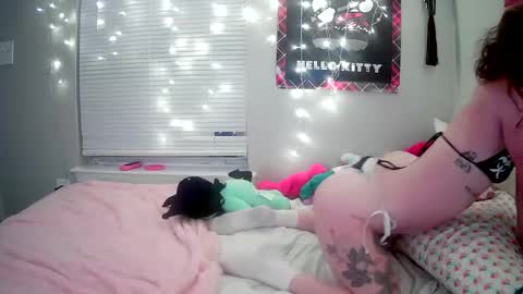Snapshot of g0recreep chatting on 24, 9, 2025 g0recreep online show from 24, 9, 2025