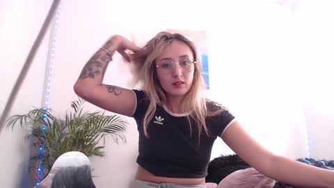 Snapshot of gabb_rioss chatting on 23, 1, 2025 Gabriela online show from 23, 1, 2025