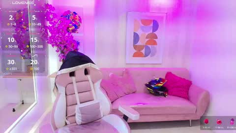 gabby_evanns online show from 14, 10, 2025