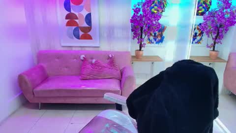 gabby_evanns online show from 20, 12, 2025