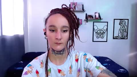 Snapshot of gabby_moon09 chatting on 14, 10, 2025 gabby_moon09 online show from 14, 10, 2025