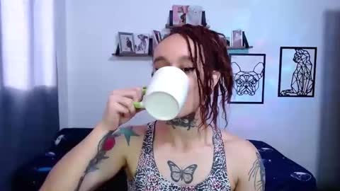 Snapshot of gabby_moon09 chatting on 20, 10, 2025 gabby_moon09 online show from 20, 10, 2025