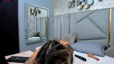 Gaby Santos online show from 26, 3, 2026