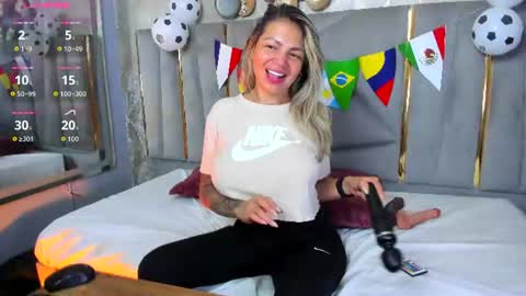 Gaby Santos online show from 2, 7, 2026