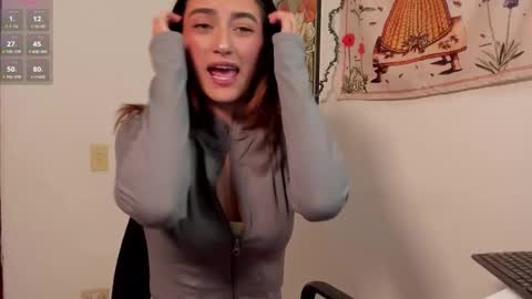 Snapshot of gabee7_ chatting on 13, 11, 2025 NEW ACCOUNT Gabriella online show from 13, 11, 2025