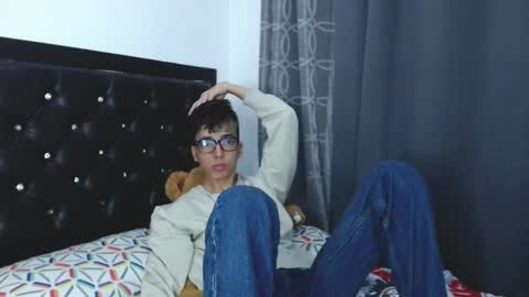 gabriel_x18 online show from 3, 2, 2026