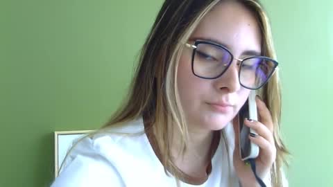 Gabriela Miller online show from 10, 11, 2025