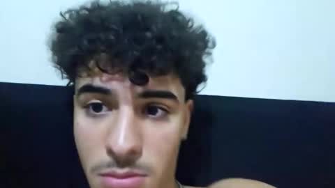 gabrielkulaif10 online show from 22, 4, 2026