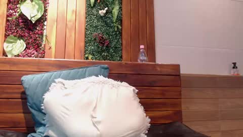 gabriell_ramirez_ online show from 27, 1, 2025