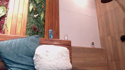 gabriell_ramirez_ online show from 30, 1, 2025