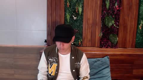 gabriell_ramirez_ online show from 1, 2, 2025