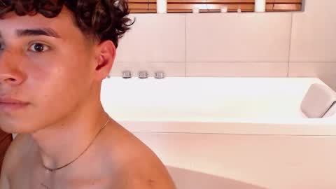 gabriell_ramirez_ online show from 8, 2, 2025