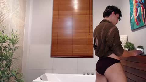 gabriell_ramirez_ online show from 9, 3, 2025