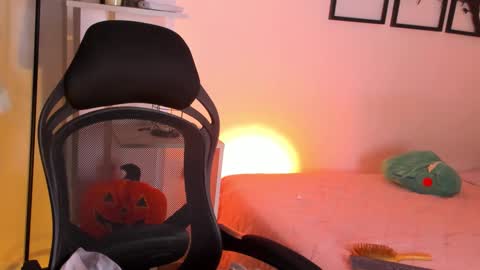 Snapshot of gabriella__tom chatting on 15, 10, 2025 Gabriella online show from 15, 10, 2025