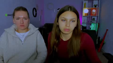 Snapshot of gabriella_daylight chatting on 9, 10, 2025 gabriella_daylight online show from 9, 10, 2025