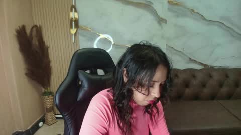 Snapshot of gabriella_storm_tf chatting on 4, 12, 2025 Gabriella online show from 4, 12, 2025