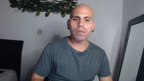 Snapshot of gabrielle_ramirez chatting on 17, 12, 2025 Gabriel online show from 17, 12, 2025