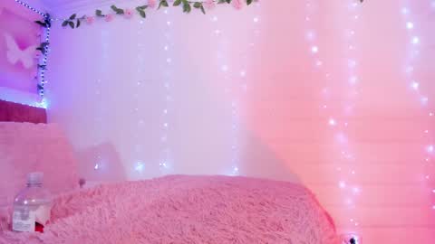   online show from 4, 4, 2026