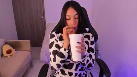 Snapshot of gaby_yummy chatting on 19, 9, 2025 Gabriela online show from 19, 9, 2025
