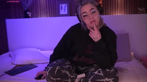 Snapshot of gabyrose9 chatting on 5, 2, 2026 gabyrose9 online show from 5, 2, 2026