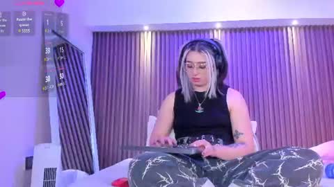 Snapshot of gabyrose9 chatting on 26, 6, 2026 gabyrose9 online show from 26, 6, 2026