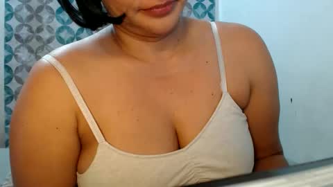 Snapshot of gabysot chatting on 21, 12, 2025 gabysot online show from 21, 12, 2025