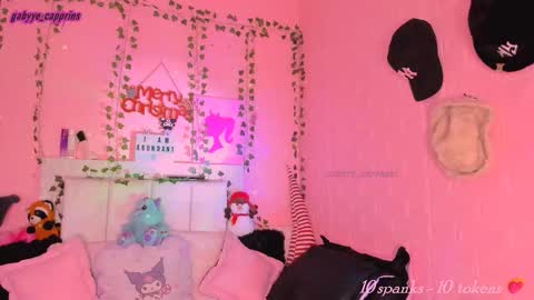 Snapshot of gabyye_capprins chatting on 1, 12, 2025 gabyye capprins online show from 1, 12, 2025