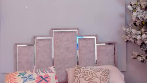 gabyyjones online show from 2, 3, 2025