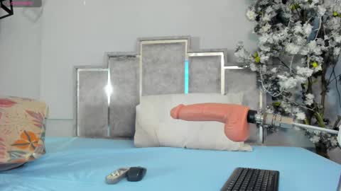 gabyyjones online show from 15, 9, 2025