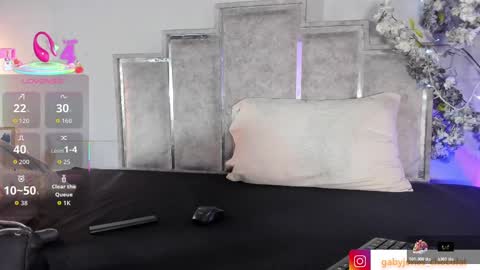 gabyyjones online show from 29, 10, 2025