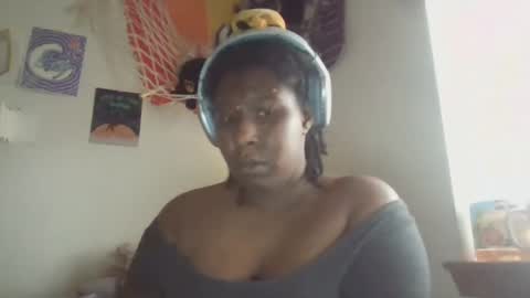 Snapshot of gaeabunny chatting on 19, 2, 2025 gaeabunny online show from 19, 2, 2025