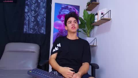 Snapshot of gael_moon chatting on 14, 2, 2026 Gael Moon online show from 14, 2, 2026